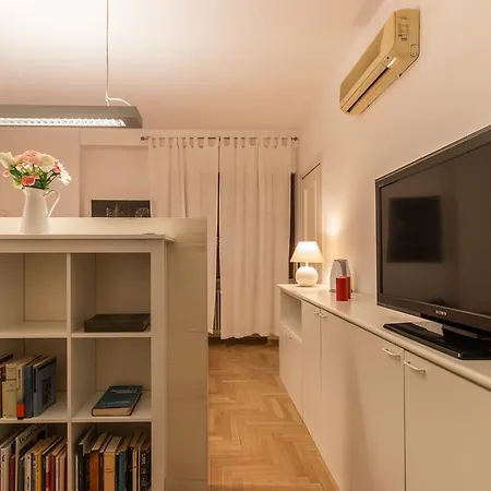 Aglaya Mini Appartement *